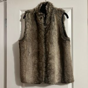Forever 21 faux fur vest